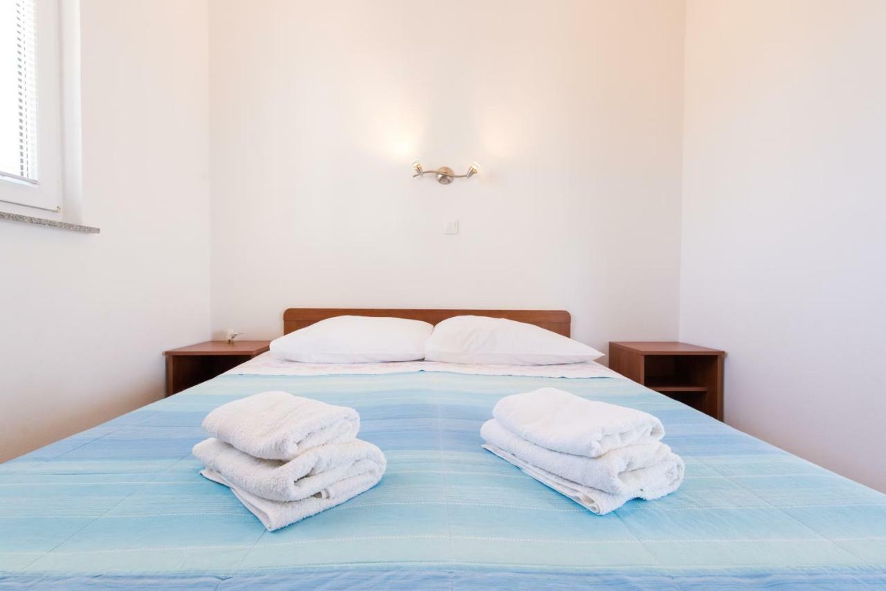 Apartments Maco Петрчане Экстерьер фото